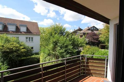 Gemütliche 1-Zi.-1.OG mit Balkon in zentraler Lage, Erstbezug nach Modernisierung, vollmöbliert