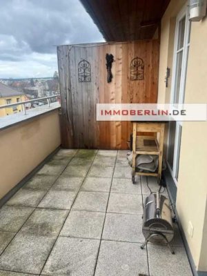 IMMOBERLIN.DE - Zur Miete: Dachgeschosswohnung mit Westterrasse beim Großen Garten