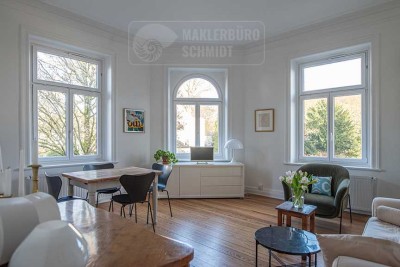 möblierte 3,5 Zimmer Altbau Wohnung in Hamburg Blankenese