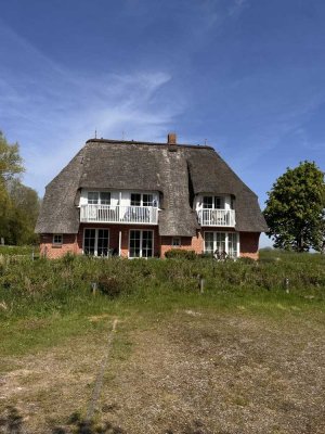 Attraktive 5-Raum-DG-Wohnung mit gehobener Innenausstattung mit EBK in Sankt Peter-Ording