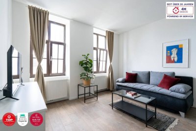 Sanierte helle 2-Zimmer-Wohnung (voll möbliert)