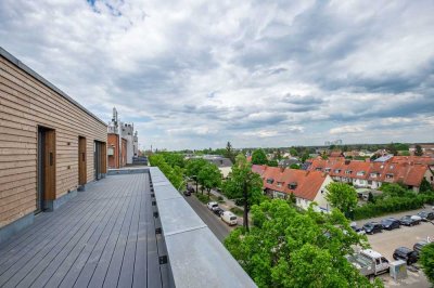 Charmantes Penthouse: Genießen Sie Ihre Sonnenterrasse, moderne Einbauküche inklusive