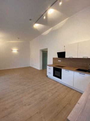 Schöne 3,5-Raum-Maisonette-Wohnung inkl. Küche 2 Stellplätze / Provisionsfrei vom Eigentümer