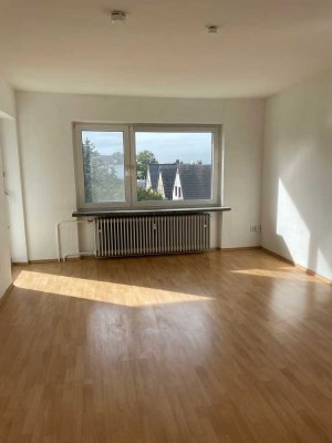 Wohlfühlen in ruhiger Umgebung. Renovierte 3 Zimmer Wohnung!