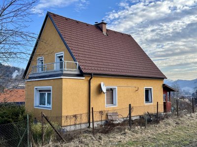 Leoben! Charmantes Einfamilienhaus mit Blick ins Grüne und tollen Gestaltungsmöglichkeiten!