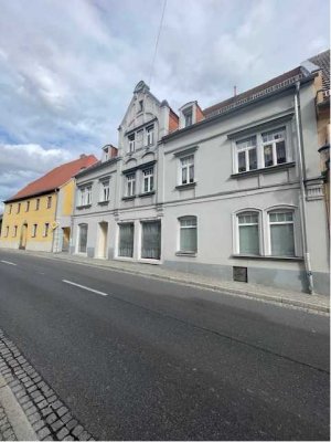 Denkmalgeschütztes Mehrfamilienhaus mit Ausbau Potenzial