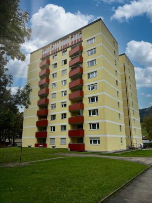 Attraktive 3-Zimmer-Wohnung in gepflegtem Mehrfamilienhaus mit Blick ins Grüne