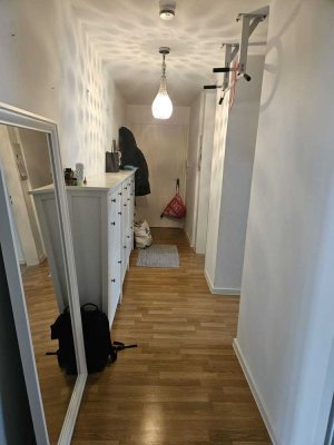 Schöne drei Zimmer Wohnung in Unterhaching zu vermieten