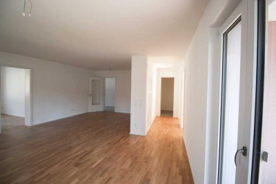 Neubau-Erstbezug! Großzügige 4-Zimmer-Wohnung mit Loggia!