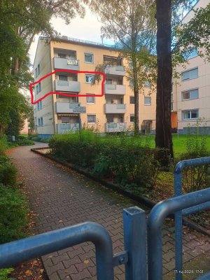 VON PRIVAT! KEINE PROVISION! Gepflegte 3-Zimmer-Wohnung mit Balkon in München