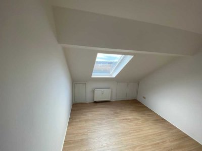 Tolle 2-Raum-DG-Wohnung