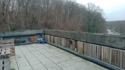 Günstige 2-Zimmer-Wohnung mit riesiger Terrasse ***B&B Immobilienmakler UG***