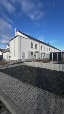 Reihenendhaus mit großer Dachterrasse