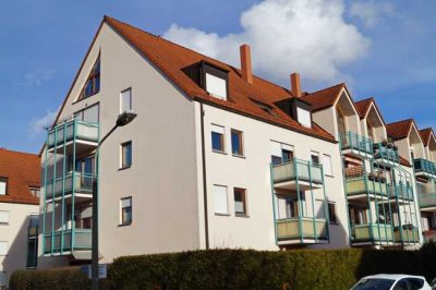 Wohnung mit Weitblick: Schöne Galeriewohnung mit Balkon zu verkaufen