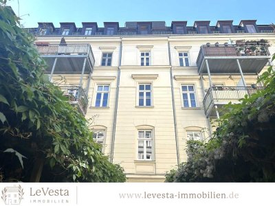 Altbau im Zentrum mit Balkon