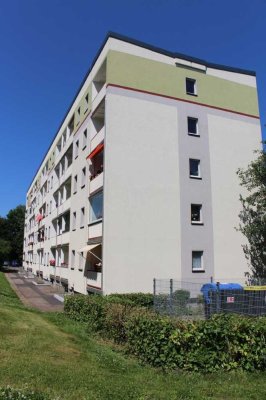 Du musst nicht viele Treppen steigen - 3-Raumwohnung mit Balkon im 1. OG