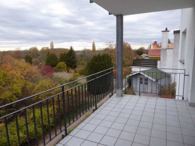 Ansprechende 4,5-Zimmer-Wohnung mit gehobener Innenausstattung mit Balkon in Altlußheim