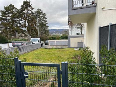 Geschmackvolle 3-Raum-Terrassenwohnung mit Einbauküche in Wiesbaden