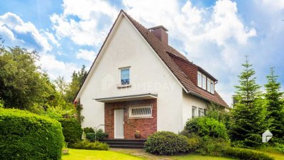 Charmantes Einfamilienhaus mit Garten, Terrasse, Garage und Balkon in Herford