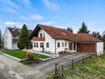 Perfekt für die Familie! Einfamilienhaus mit schönem Garten und Ausbaupotential