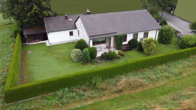 Eichenried: Einfamilienhaus auf großem Gartengrundstück in guter Lage – Privatverkauf