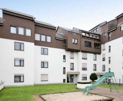 Schöne, geräumige zwei Zimmer Wohnung in Baden-Baden, Weststadt