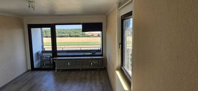 helle 2-Zimmer-Wohnung mit Balkon und tollem Panoramablick