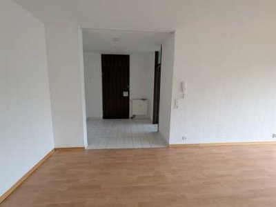 *** Gut aufgeteilte 3 ZKB-Wohnung mit Balkon ***