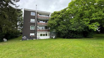 Zentral gelegene 4,5 Zimmer Wohnung mit 2 Balkonen im Erdgeschoss!