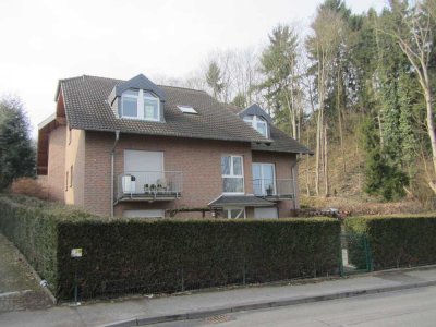 Helle 4,5-Zi.-Wohnung mit großem Balkon mit Blick ins Grüne in Königswinter-Thomasberg