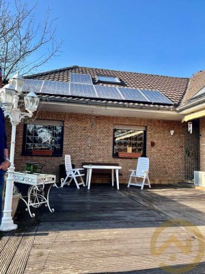 Unabhängig mit Solaranlage  Seniorengerechter Bungalow mit Schwimmbad in Wesel Obrighoven