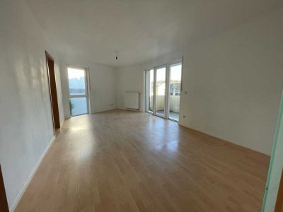 3- Zimmer Wohnung mit Balkon + PKW-Stellplatz in Leverkusen-Schlebusch