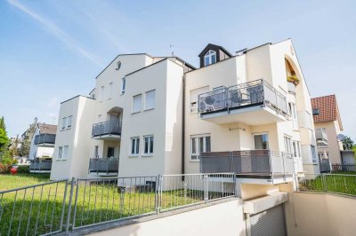 Großzügige 2-Zimmer-Wohnung mit Balkon und Stellplatz