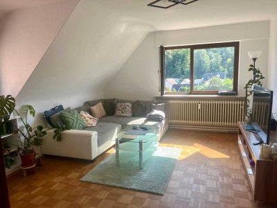 Attraktive 3-Zimmer-DG-Wohnung mit EBK in Ispringen