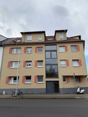 Schöne 3-Zimmer-Hochparterre-Wohnung mit Balkon in DN-Birkesdorf