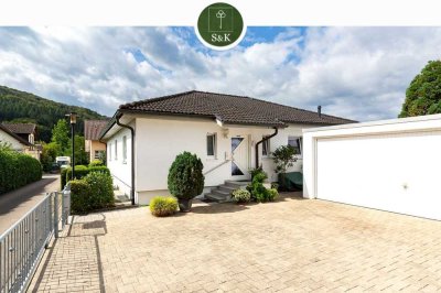 Bungalow mit idyllischem Garten und Blick ins Grüne