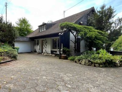 Freistehendes Einfamilienhaus mit Garten und Garage in ruhiger Wohnlage in Denklingen Reichshof.