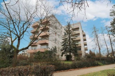 Helle 2-Zi.-Whg. mit Balkon, Weitblick & Garage in begehrter Lage von Eberstadt (Erbpacht)