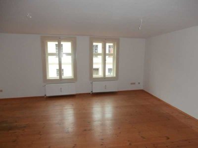 1-Raum Whg. im Altbau mit Wohnküche im 1. OG, rechts, Goethestraße 53