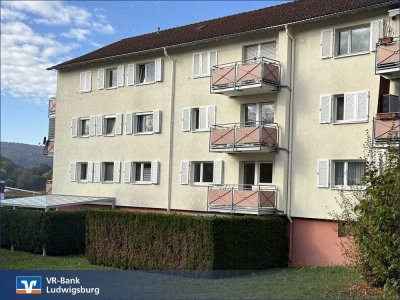 Helle 3-Zimmer-Wohung im 1. OG mit Balkon und Stellplatz