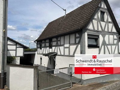 Fachwerkhaus mit Nebengebäude in Altenstadt-Höchst