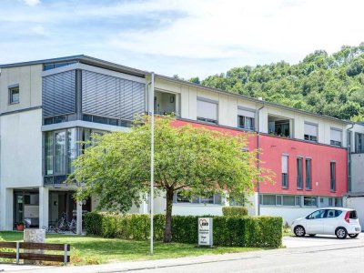 ++Seniorengerechte Wohnung mit Balkon & Blick auf den Innenhof – Stufenlos & ab sofort bezug