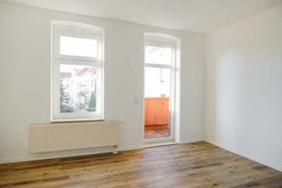 Erstbezug nach Renovierung: Moderne 2-Zimmer-Wohnung mit Balkon in Leipzig-Schönefeld