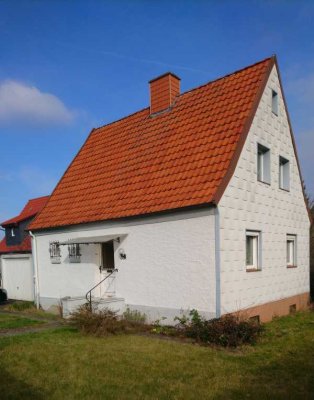 Freistehendes Einfamilienhaus mit großem Grundstück - ruhig gelegen und fußläufig zur Innenstadt