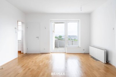 ***NEUER PREIS*** Helle 3-Raumwohnung mit 7 m² Loggia in Traun Inkl. Stellplatz