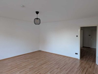 2-Zimmer-Wohnung in SG-Mitte.