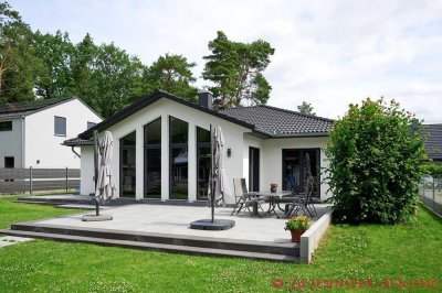 Einzigartiger Bungalow m. Kathedraldach in Traumlage Bestensee, See und Wald zu Fuß erreichbar