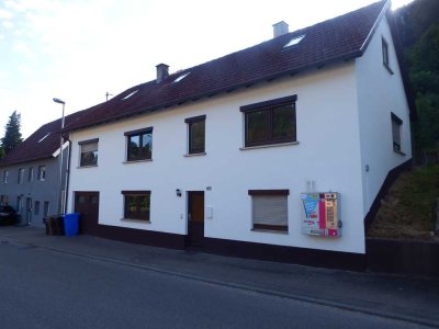 Frisch renoviertes 7 Zimmer- Haus in Burladingen- Hausen zu vermieten