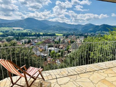 Großzügiges Einfamilienhaus - auch gut teilbar - mit herrlichem Blick