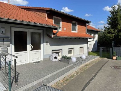 Erschwingliche und gepflegte 4-Zimmer-Wohnung mit EBK und Balkon in Linden